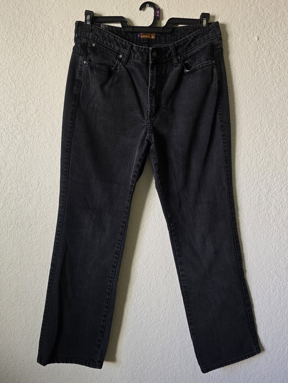 Aura Straight-Leg Women's Jeans in Black Wash Long Rise